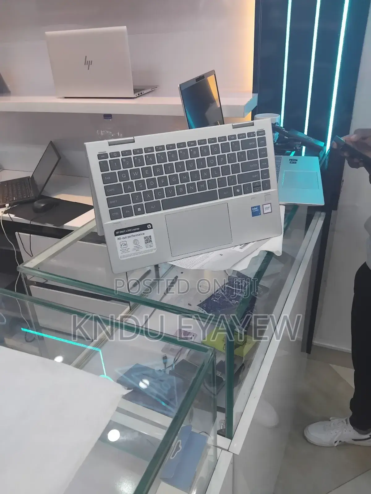 New Laptop HP Envy X360 16GB Intel Core I5 SSD 512GB