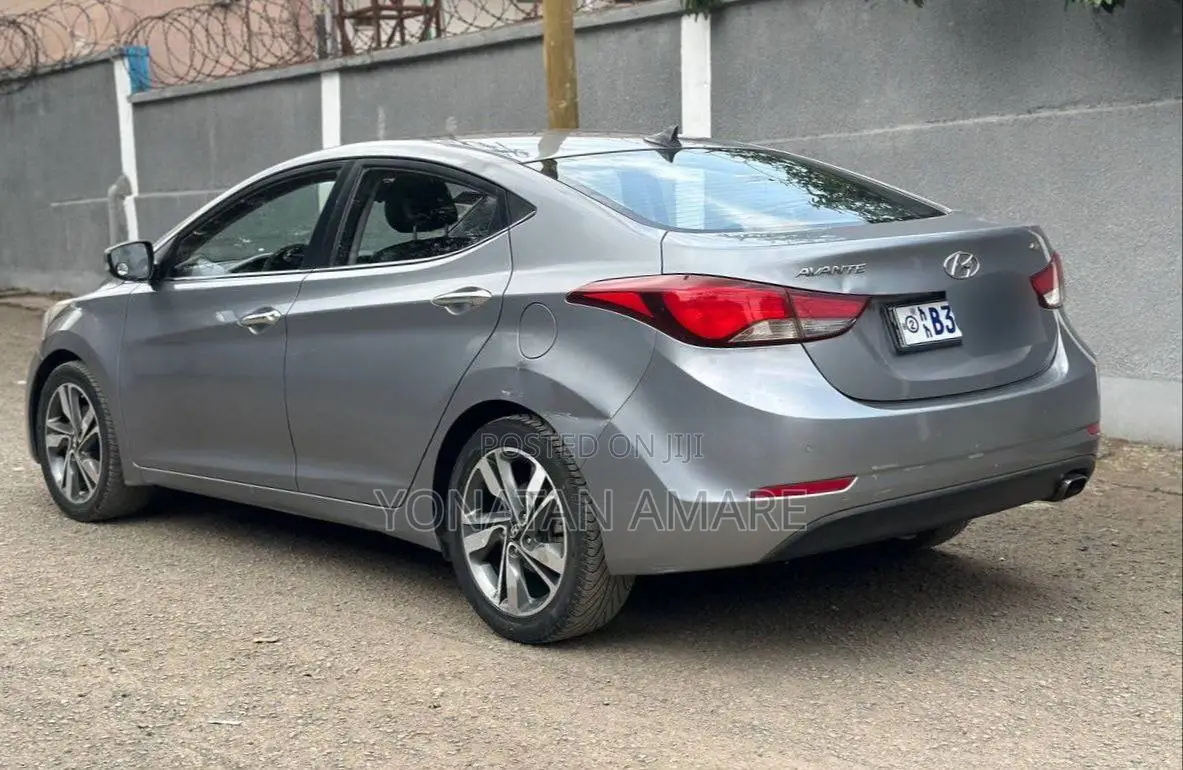 Hyundai Avante 2014 Gray