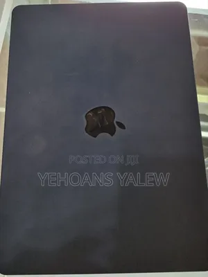 Photo - New Laptop Apple MacBook Air 2022 M2 8GB Apple M2 SSD 256GB