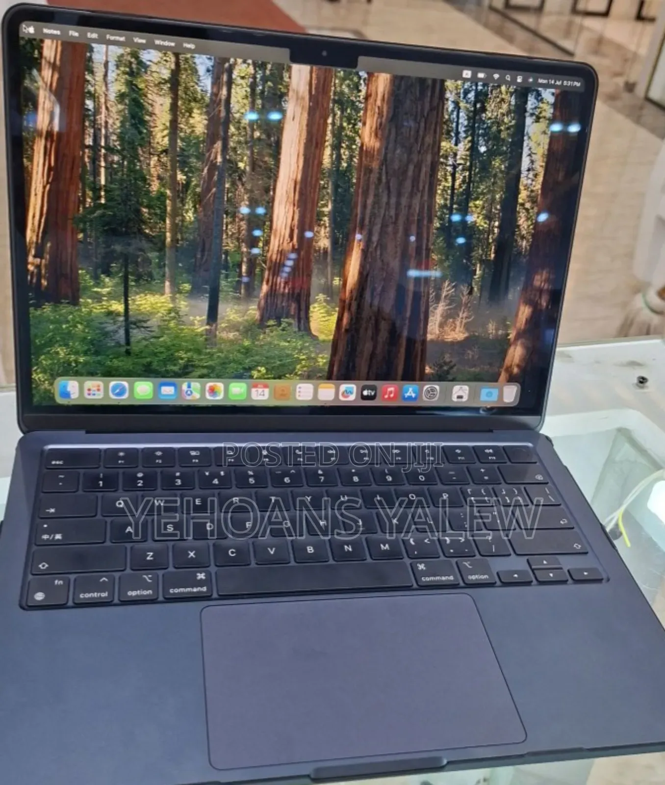 New Laptop Apple MacBook Air 2022 M2 8GB Apple M2 SSD 256GB