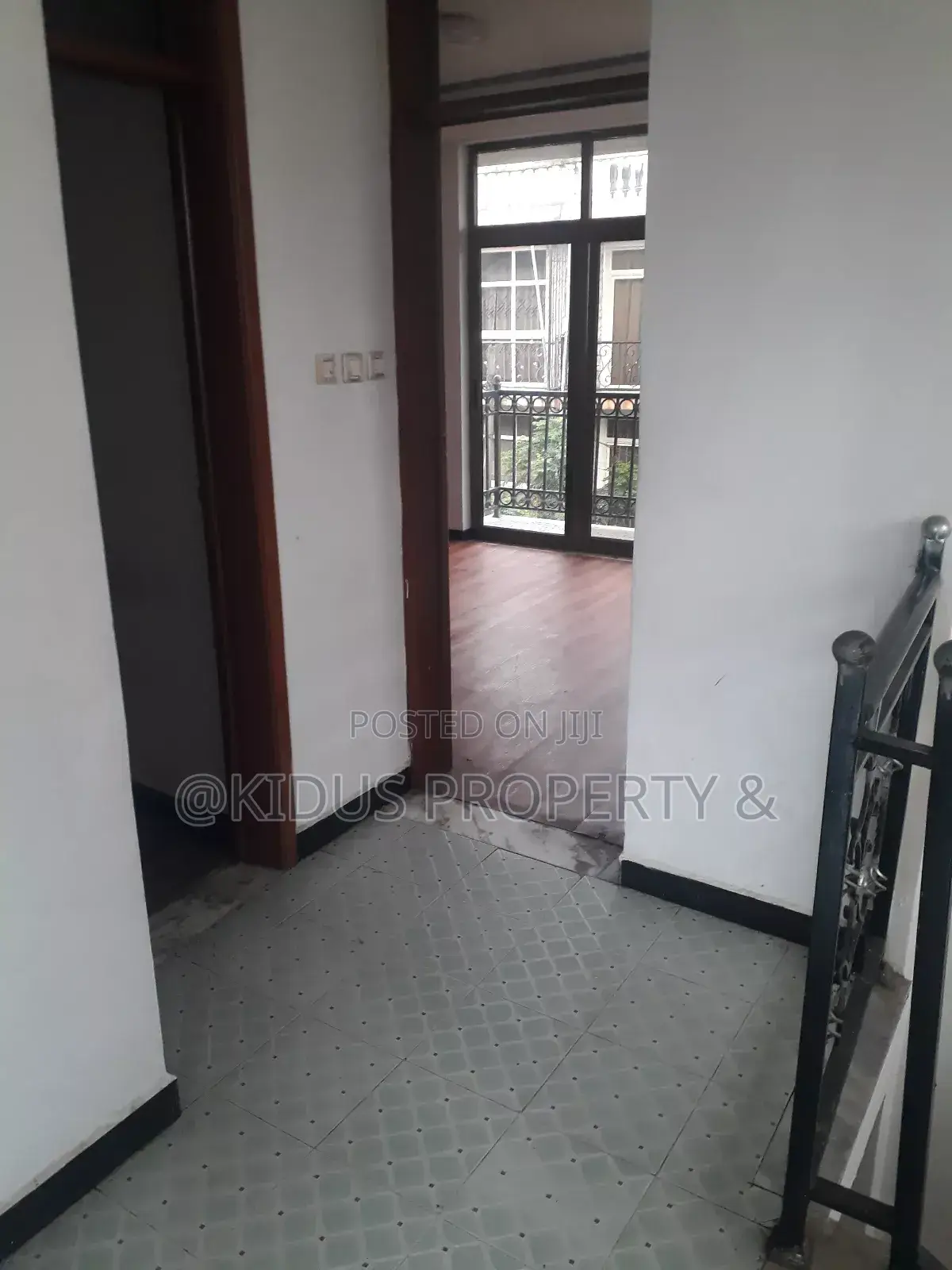 5bdrm House in Nasswe Realstate, Nifas Silk-Lafto for rent