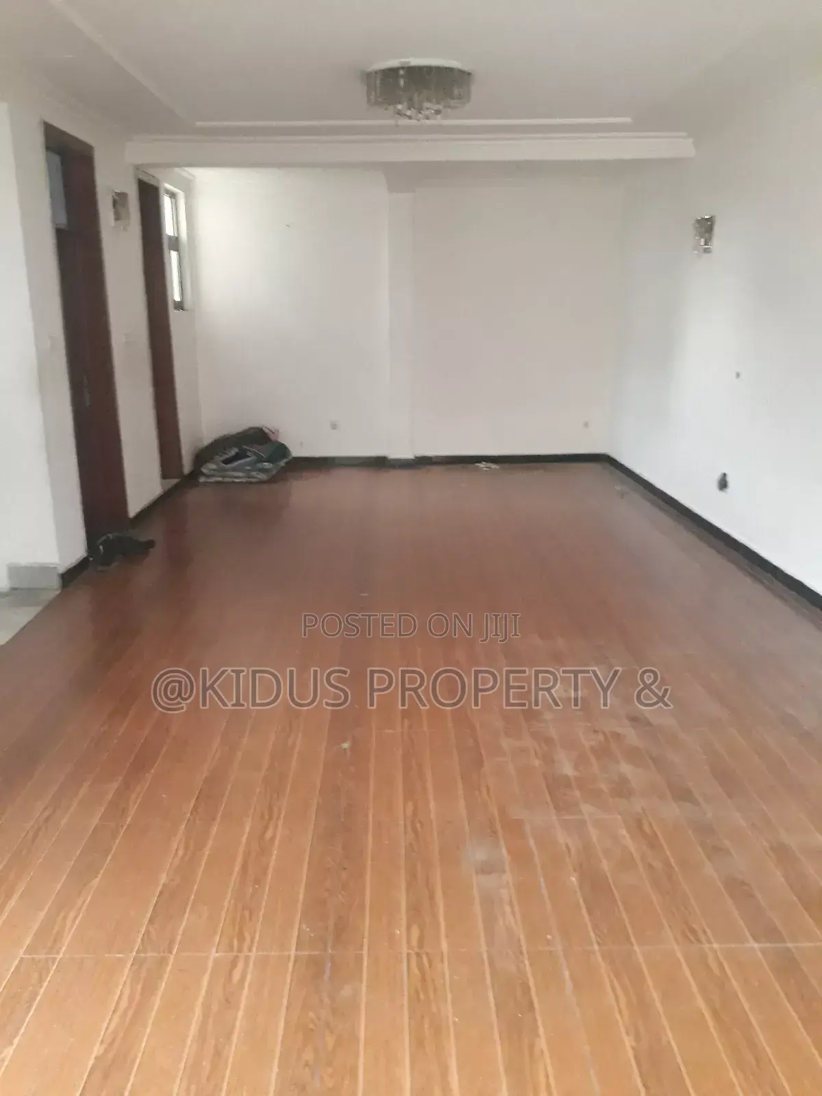 5bdrm House in Nasswe Realstate, Nifas Silk-Lafto for rent