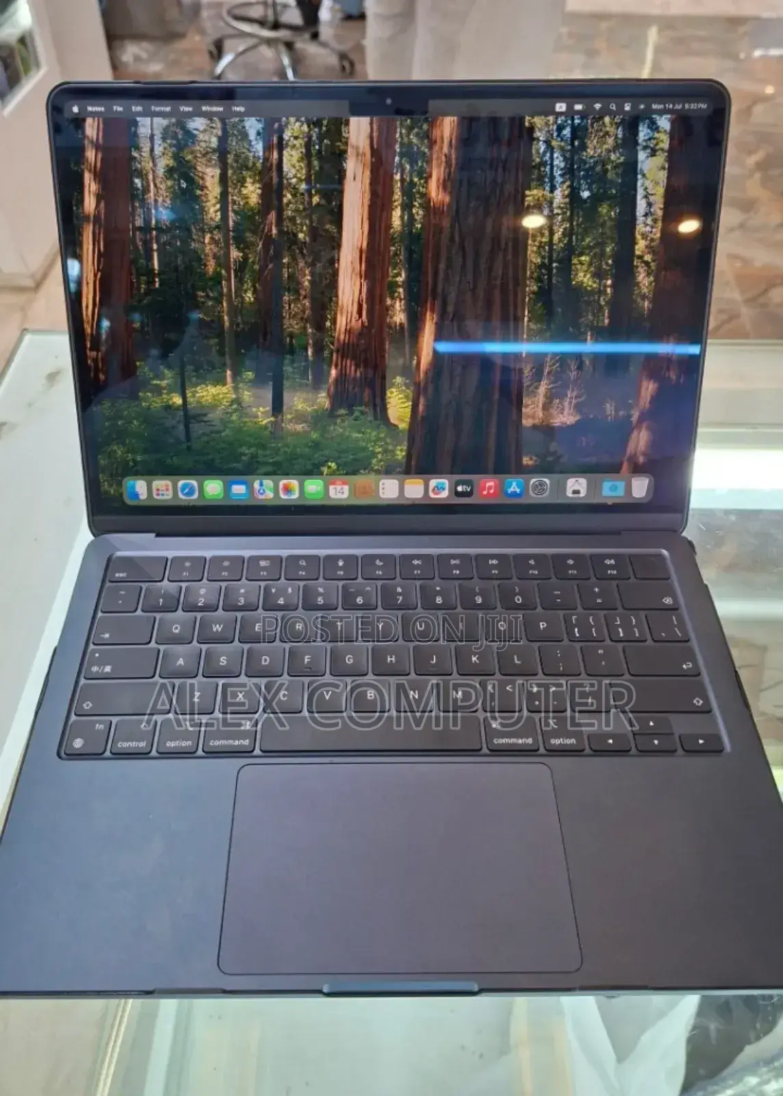 New Laptop Apple MacBook Air 2022 M2 8GB Apple M2 SSD 256GB