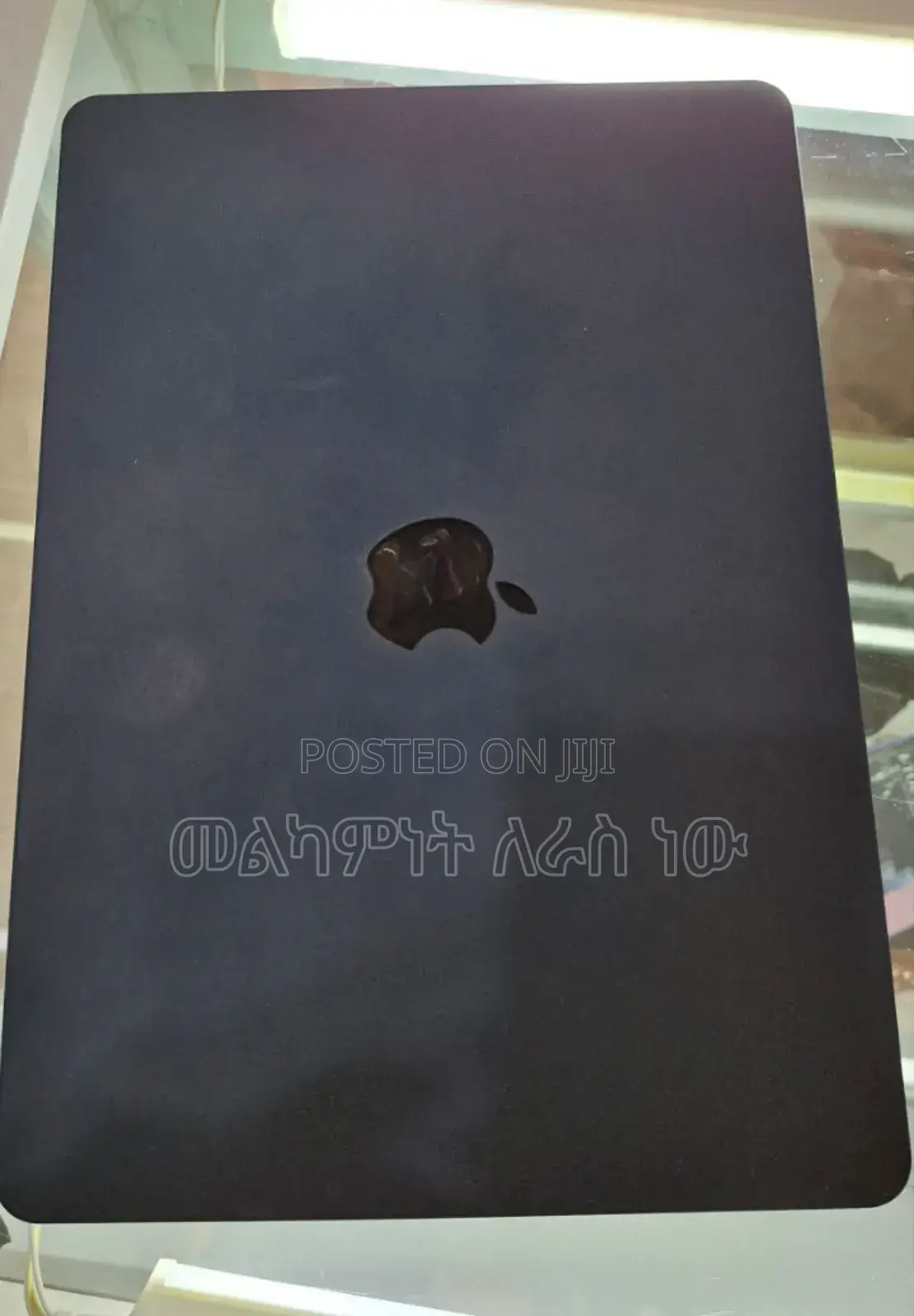 New Laptop Apple MacBook Air 2022 M2 8GB Apple M2 SSD 256GB