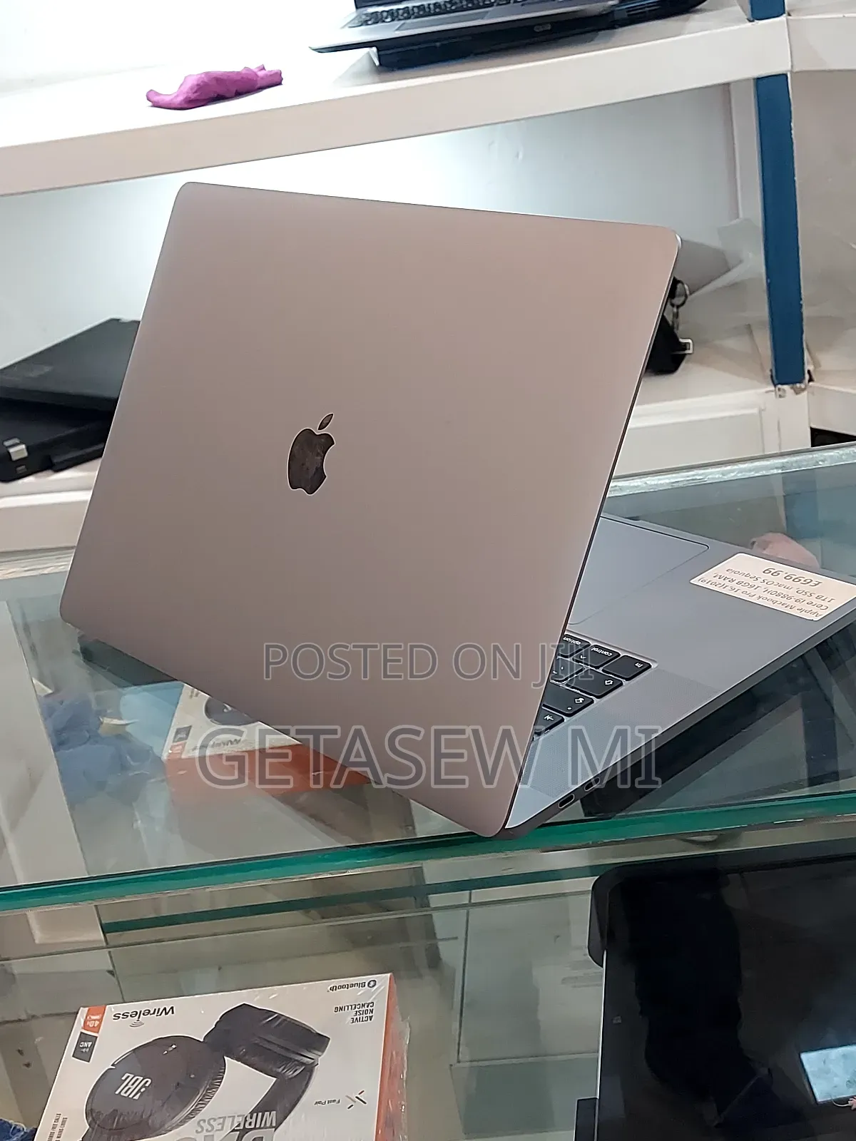 New Laptop Apple MacBook Pro 2019 16GB Intel Core I9 SSD 1T