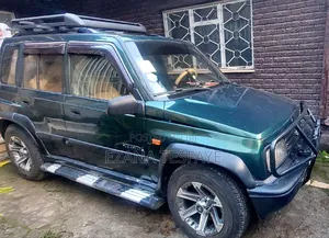 Photo - Suzuki Vitara 1992 Green