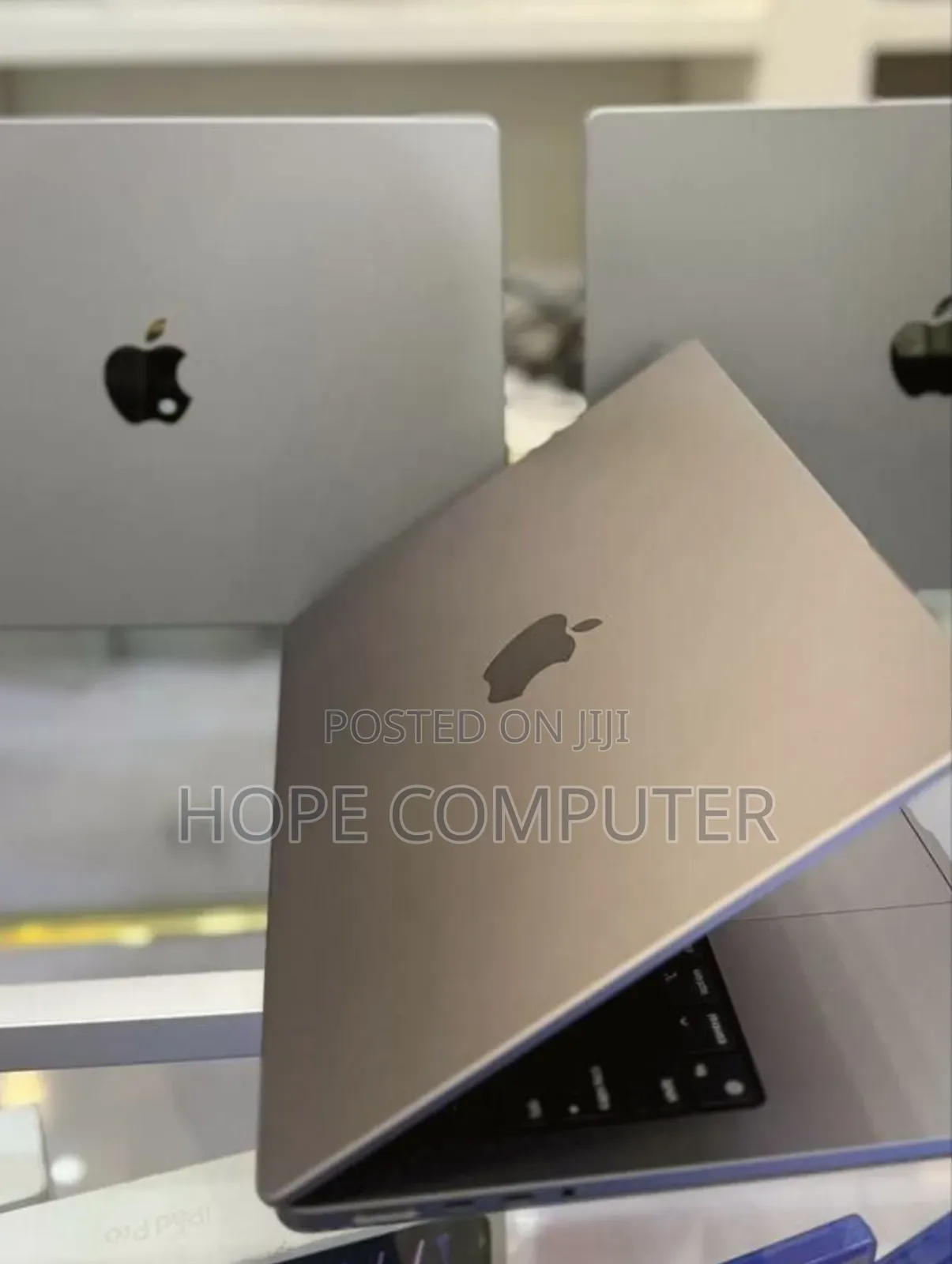 New Laptop Apple MacBook Pro M1 16GB Apple M1 Pro SSD 512GB