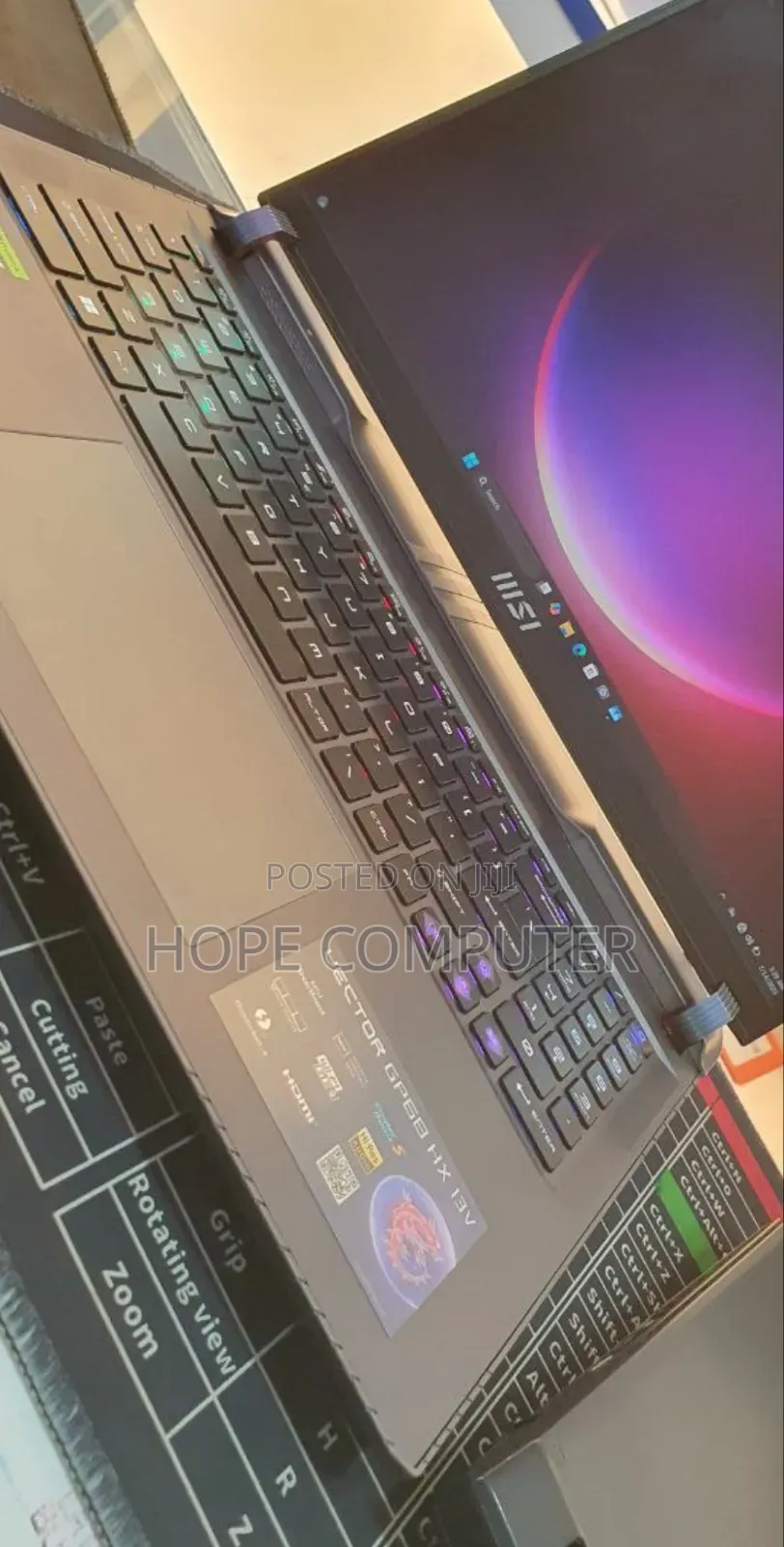 New Laptop MSI Vector 17 HX AI A2XWJG 16GB Intel Core I9 SSD 1T