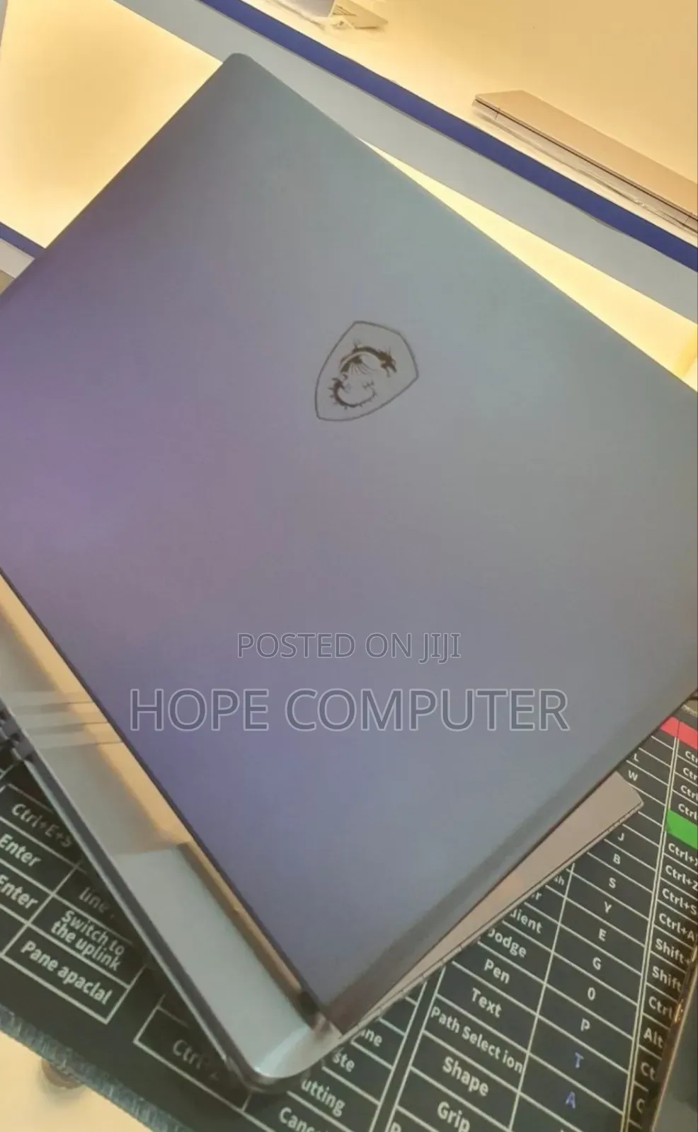 New Laptop MSI Vector 17 HX AI A2XWJG 16GB Intel Core I9 SSD 1T