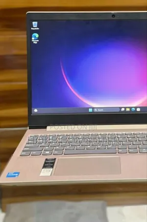 New Laptop Lenovo Ideapad 3 8GB Intel Core I3 SSD 256GB