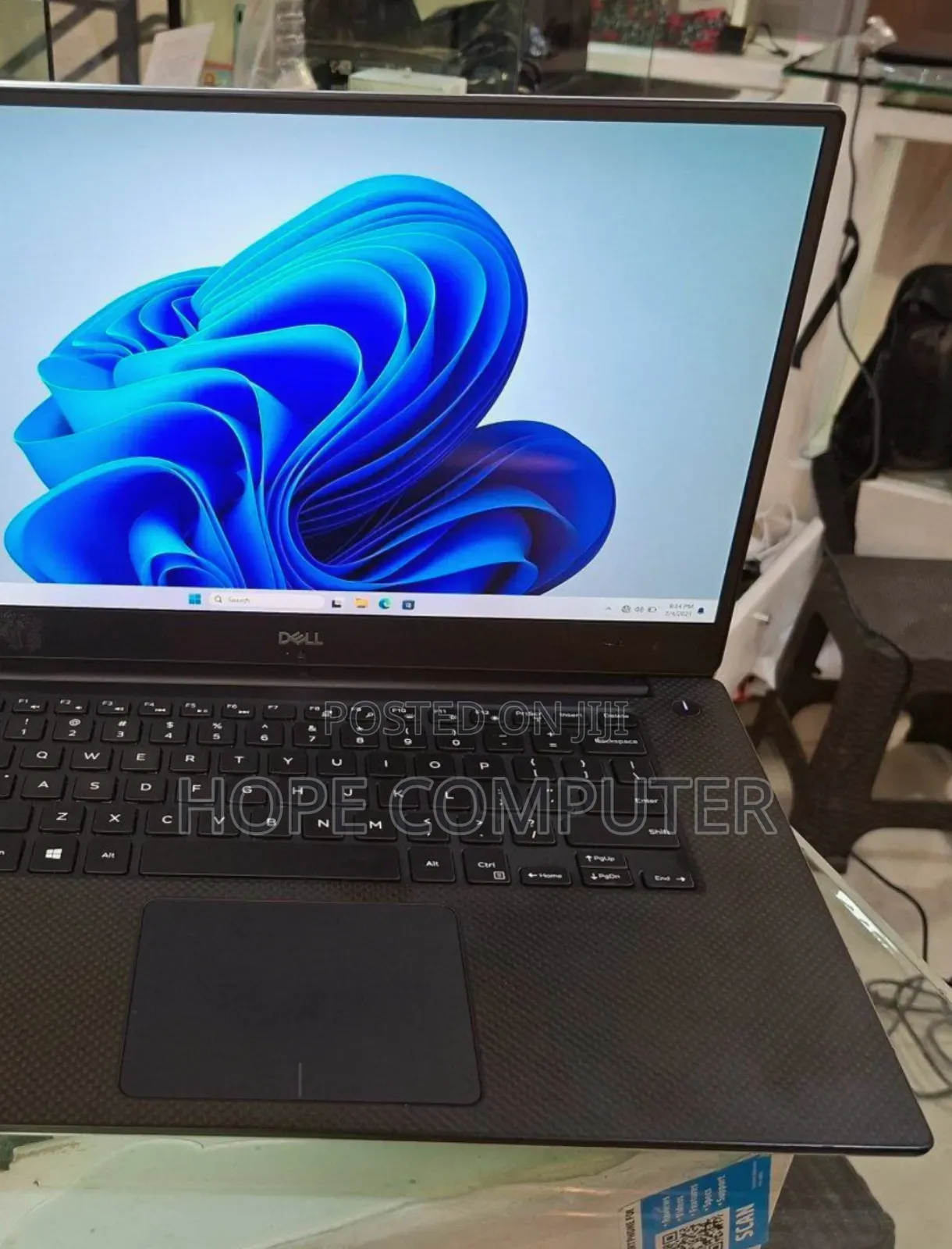 New Laptop Dell Precision 5540 16GB Intel Core I7 SSD 512GB