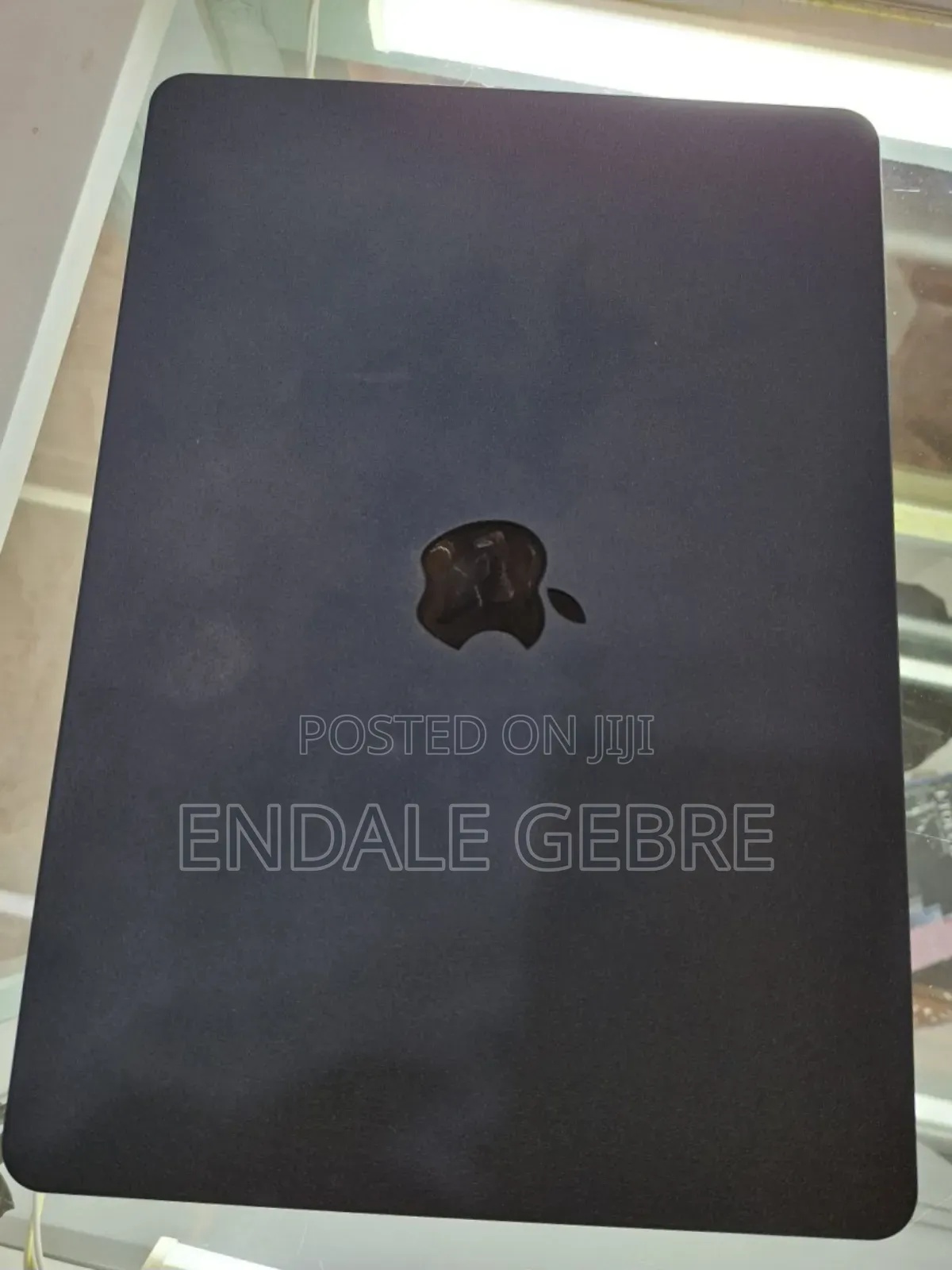 New Laptop Apple MacBook Air 2022 M2 8GB Apple M2 SSD 256GB