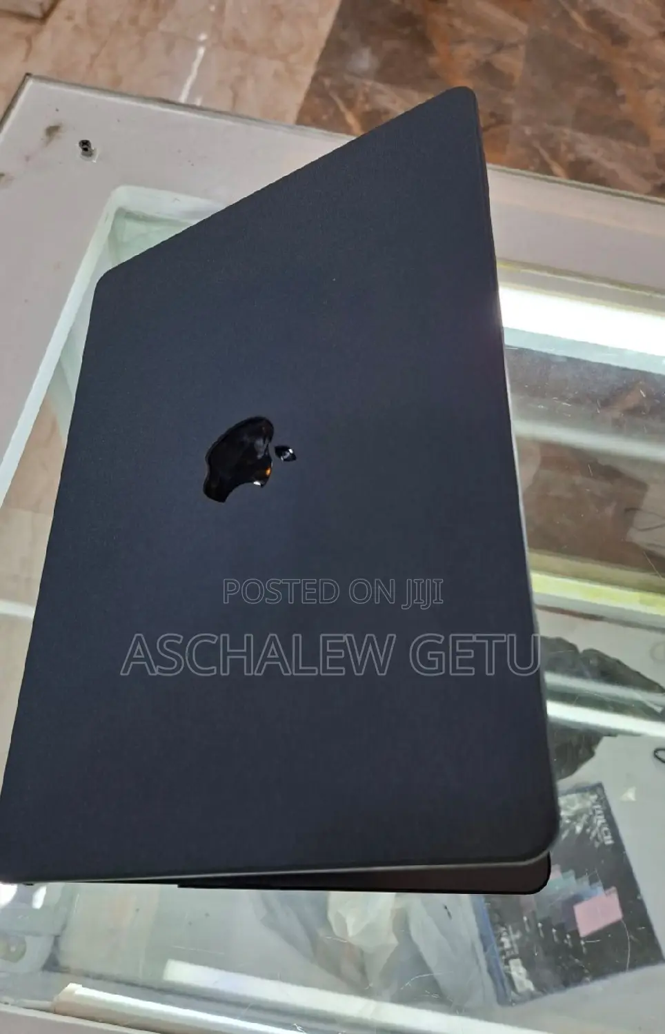 New Laptop Apple MacBook Air 2022 M2 8GB Apple M2 SSD 256GB