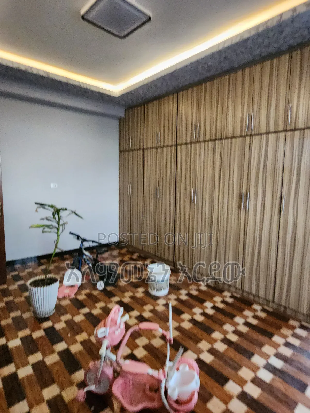 Furnished 3bdrm Apartment in ሰሚት አፓርትመንት, Bole for sale