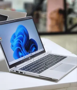 New Laptop HP EliteBook 840 G8 16GB Intel Core I5 SSD 512GB