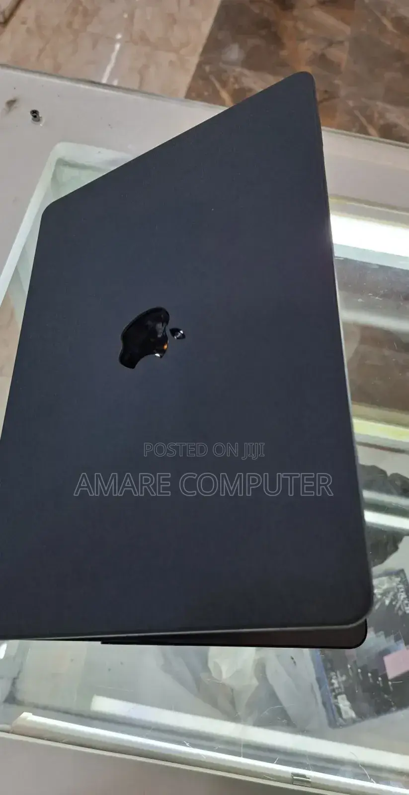 New Laptop Apple MacBook Air 2022 M2 8GB Apple M2 SSD 256GB