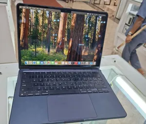 New Laptop Apple MacBook Air 8GB Apple M2 SSD 256GB