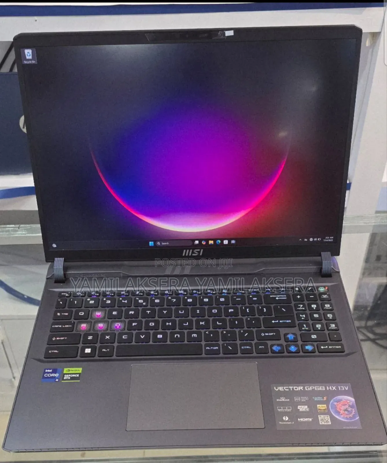 New Laptop MSI Vector GP68 HX 13V 16GB Intel Core I9 SSD 1T