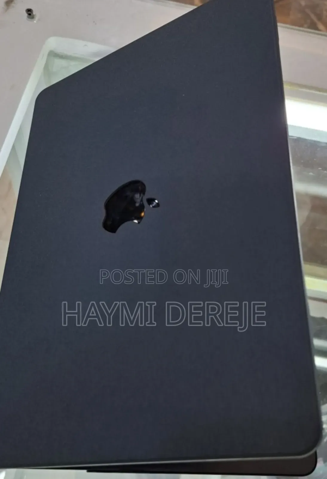 New Laptop Apple MacBook Pro 2019 8GB Intel Core I7 SSD 256GB