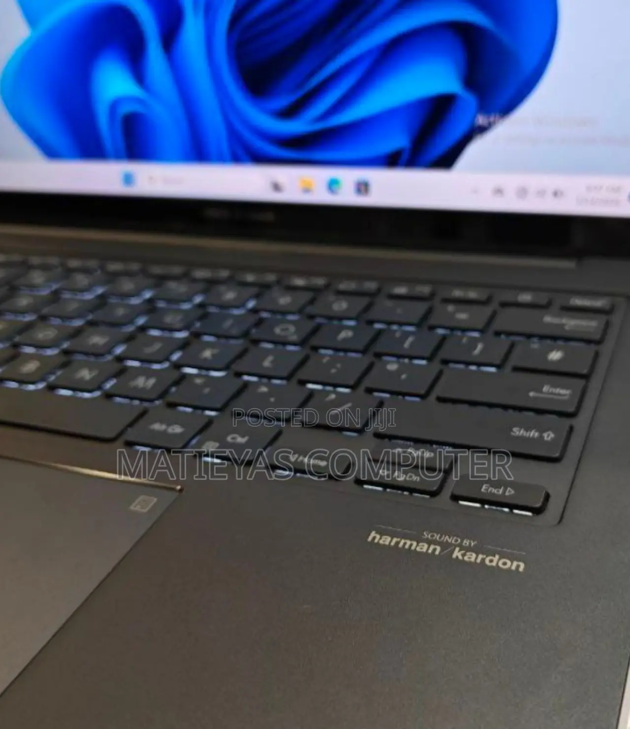 New Laptop Asus ZenBook 13 UX331UN 16GB Intel Core I7 SSD 512GB