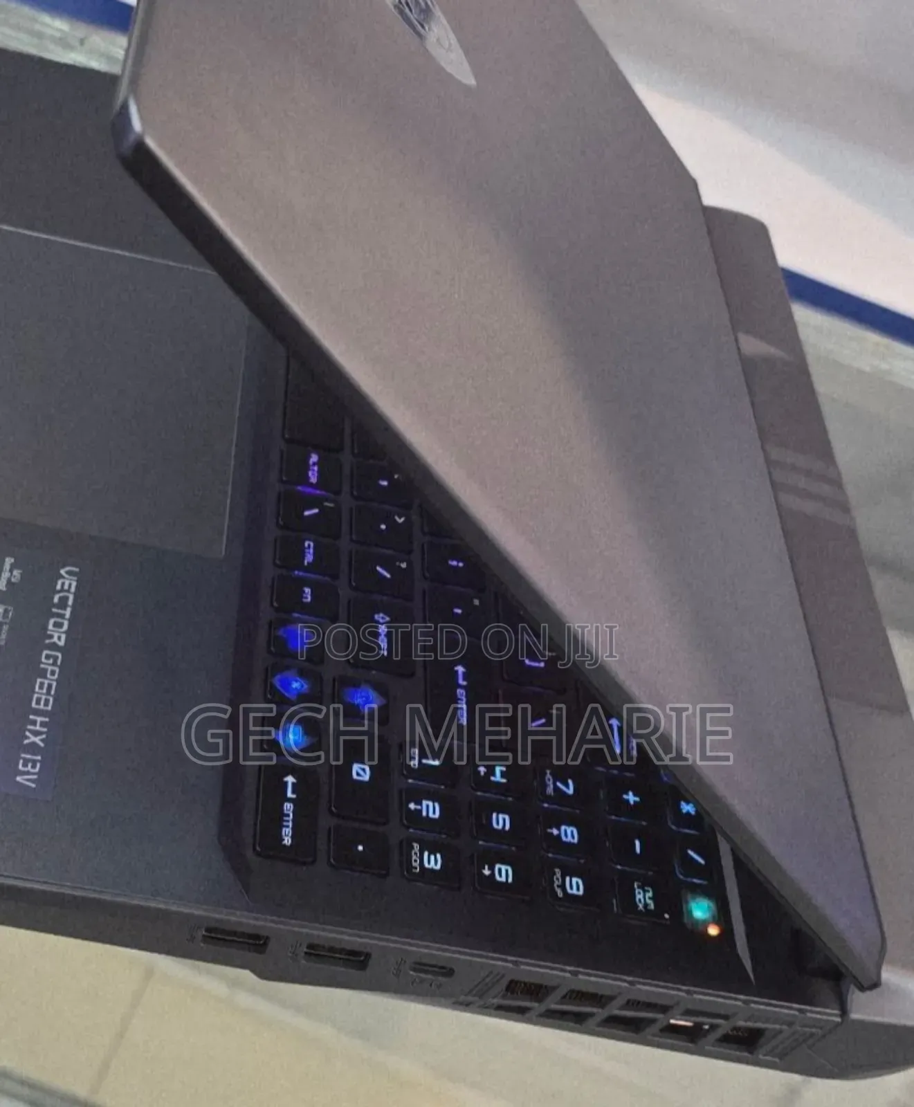 New Laptop MSI Vector 16 HX AI A2XWIG 16GB Intel Core I9 SSD 1T