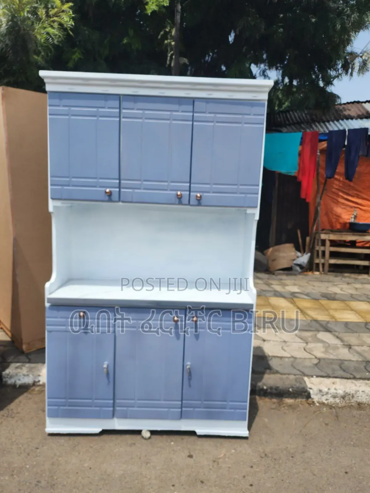 ኪችን ካብኔት በእምዴፍ የተሰራ ነው ስፋት 1/20