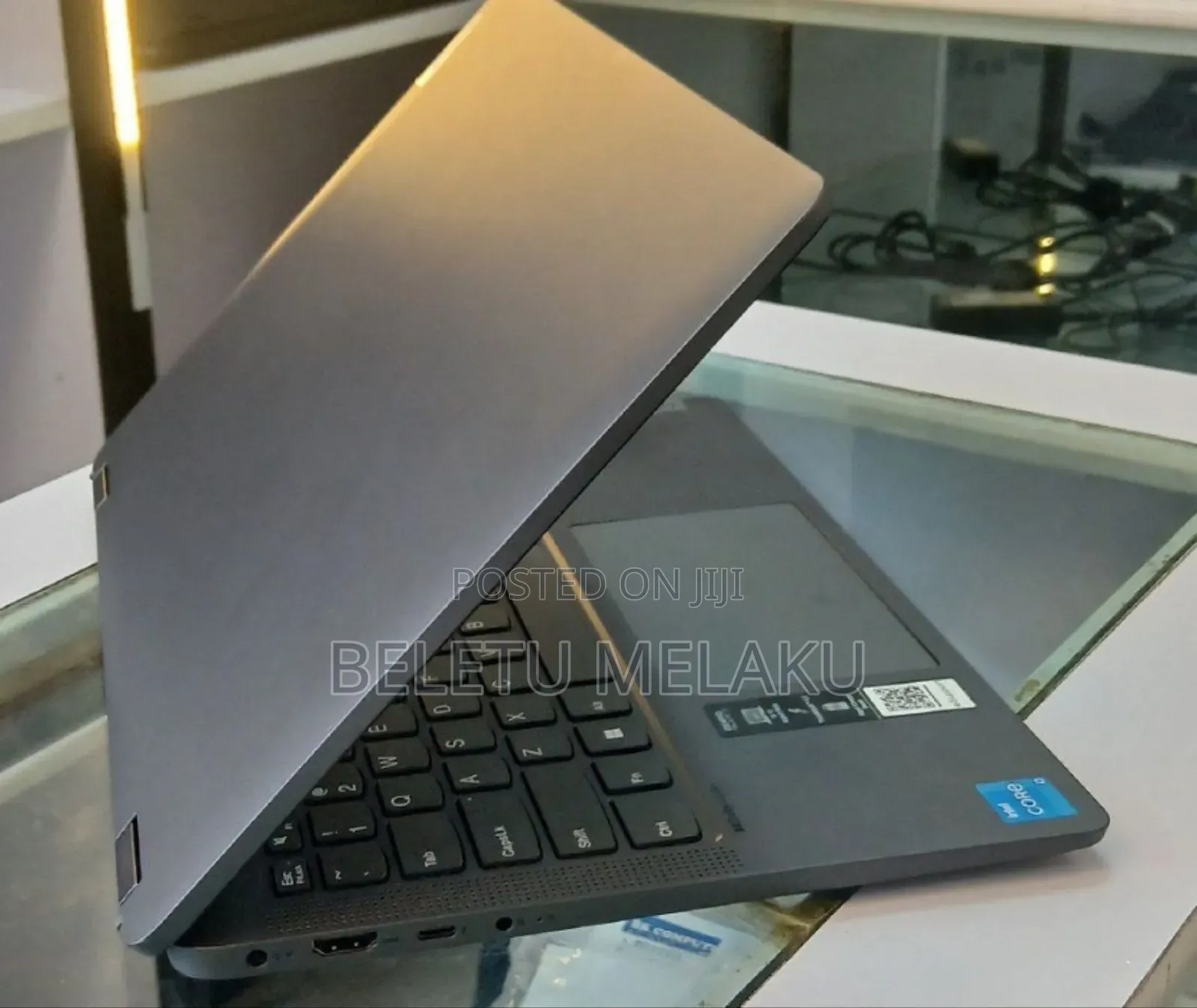 New Laptop Lenovo IdeaPad Flex 14 8GB Intel Core I3 SSD 256GB