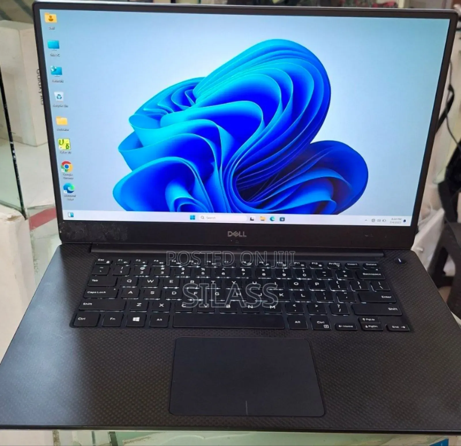 New Laptop Dell Precision 5540 16GB Intel Core I7 SSD 512GB