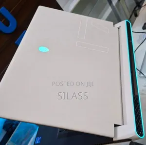 New Laptop Alienware M17x R2 32GB Intel Core I7 SSD 1T