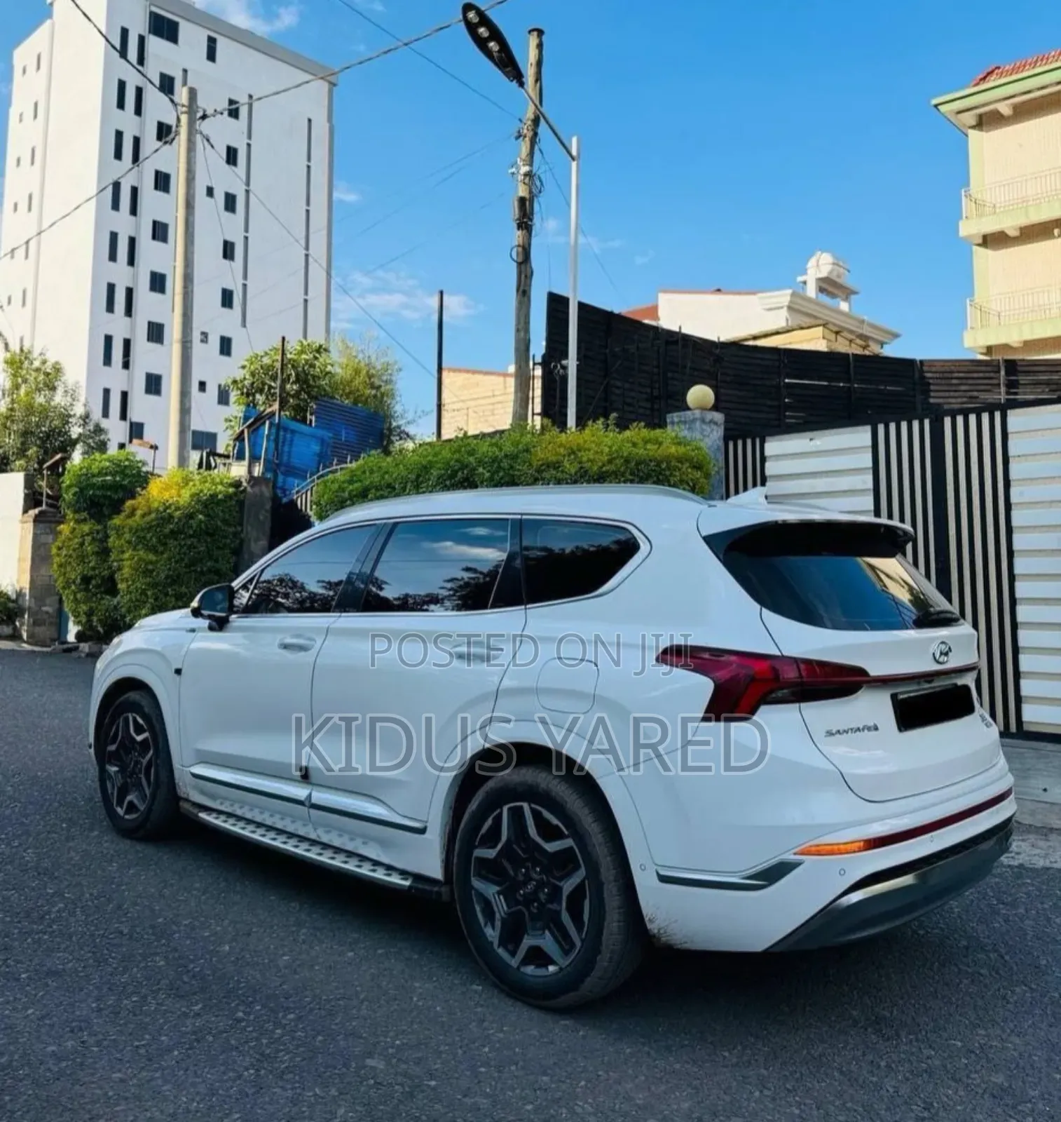 Hyundai Santa Fe 2022 White