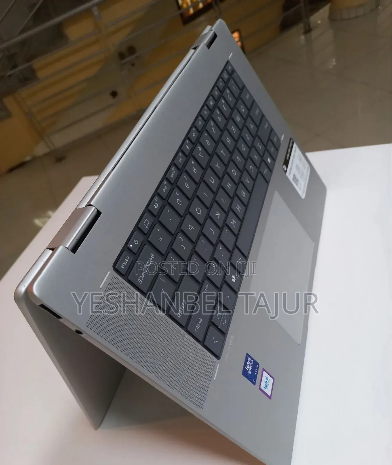 New Laptop HP Envy X2 32GB Intel Core Ultra 7 SSD 2T