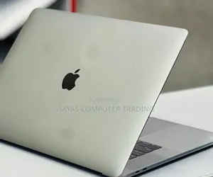 New Laptop Apple MacBook 2016 16GB Intel Core I7 HDD 500GB