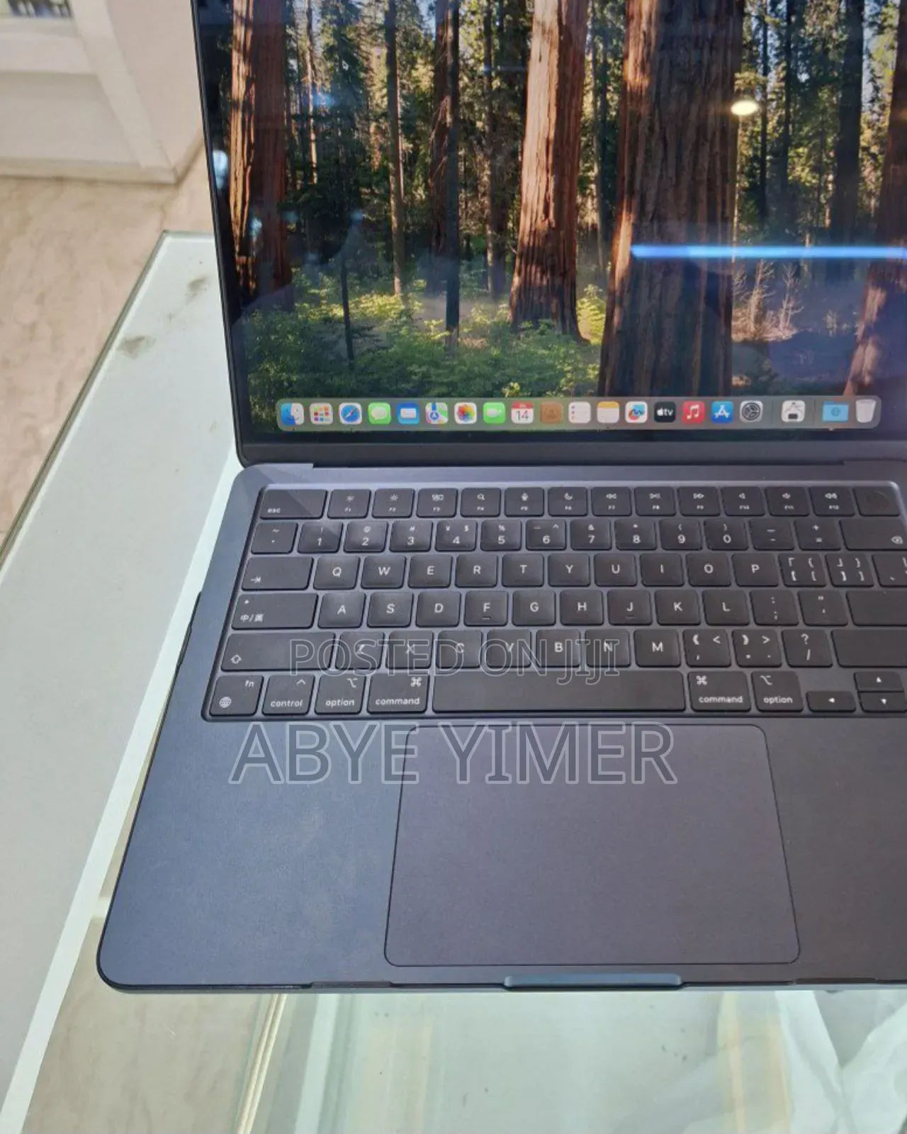 New Laptop Apple MacBook Air 2022 M2 8GB Intel Core M SSD 256GB