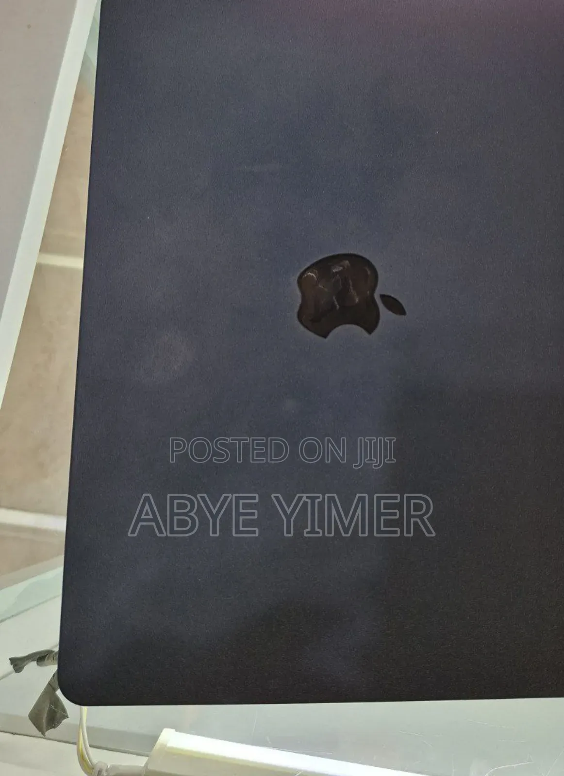 New Laptop Apple MacBook Air 2022 M2 8GB Intel Core M SSD 256GB