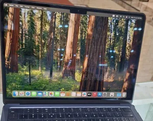 Photo - New Laptop Apple MacBook Air 2022 M2 8GB Apple M2 SSD 256GB