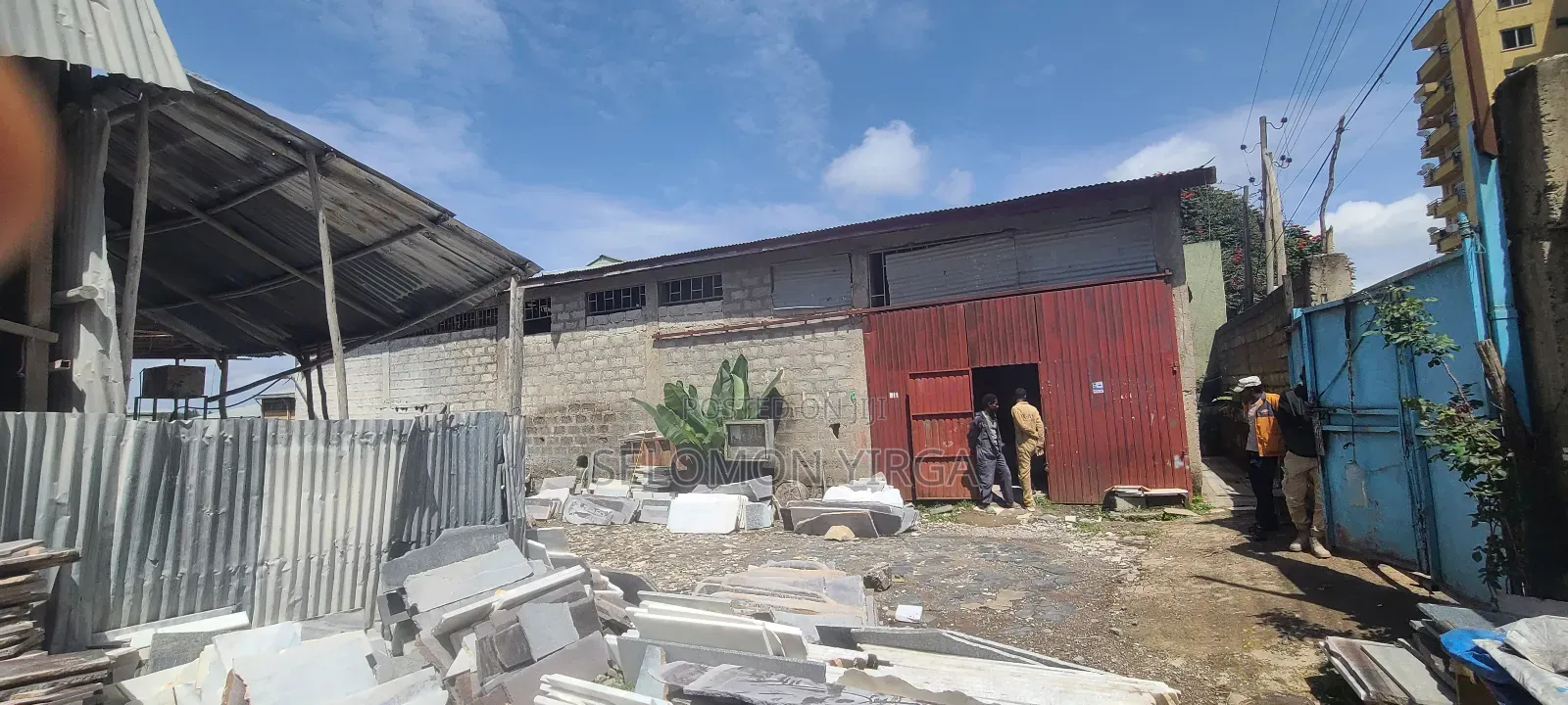 የሚሸጥ መጋዘን ቃሊቲ