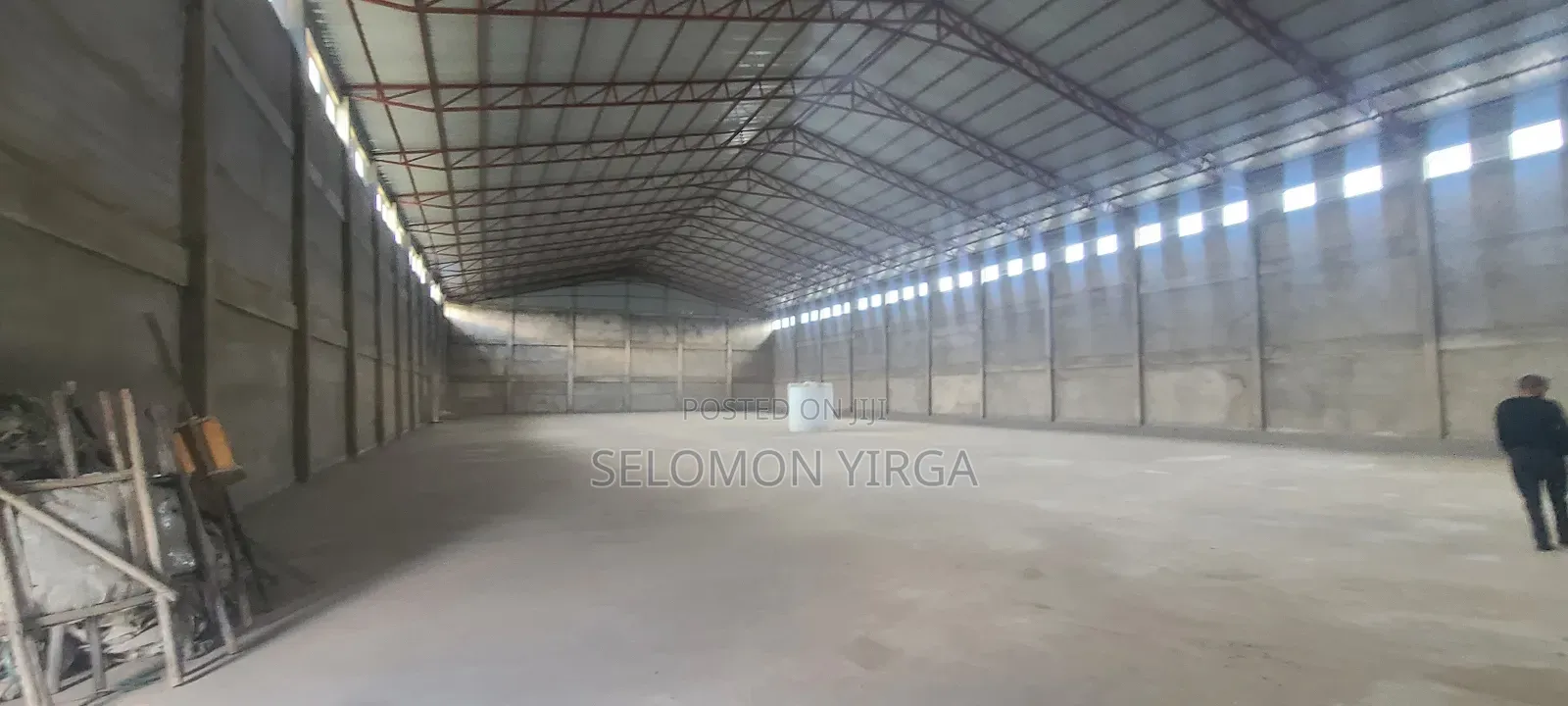 የሚሸጥ መጋዘን ቃሊቲ አከባቢ