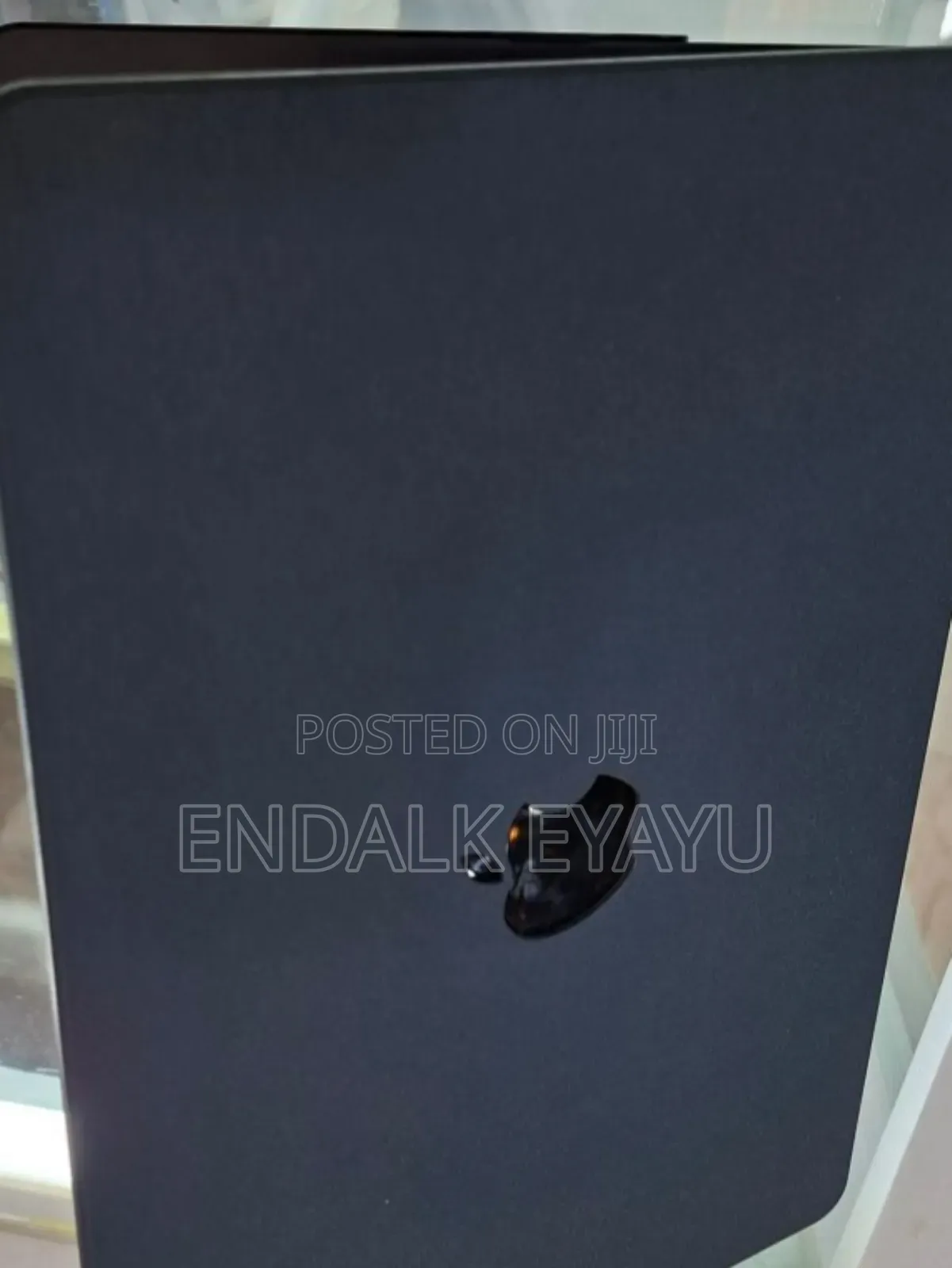 New Laptop Apple MacBook 2008 8GB Apple M2 SSD 256GB