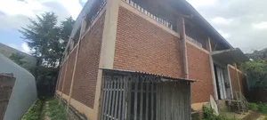 ለክራይ የቀረበ መጋዘን