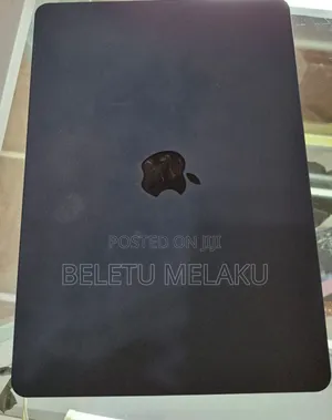 New Laptop Apple MacBook Pro 2022 M2 8GB Apple M2 SSD 256GB