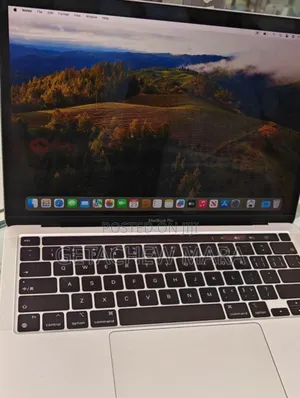 New Laptop Apple MacBook Pro M1 8GB Apple M1 Pro SSD 256GB