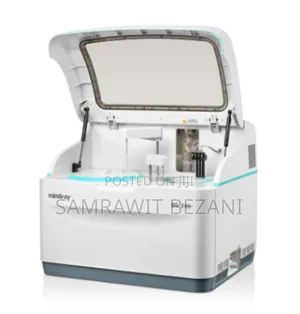 Photo - Fully-Automated Chemistry Analyzer