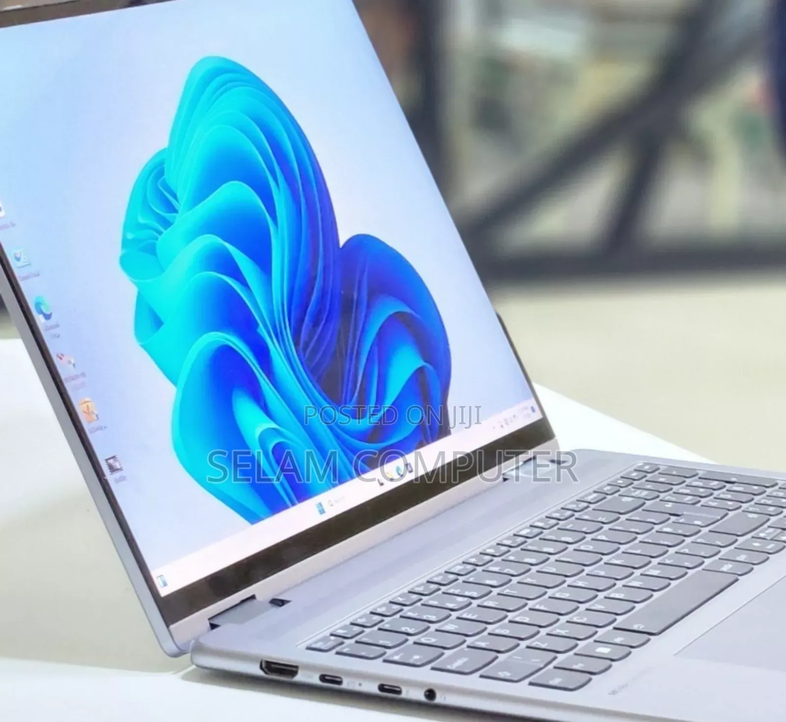 New Laptop Lenovo Yoga 7i 16GB Intel Core I7 SSD 1T