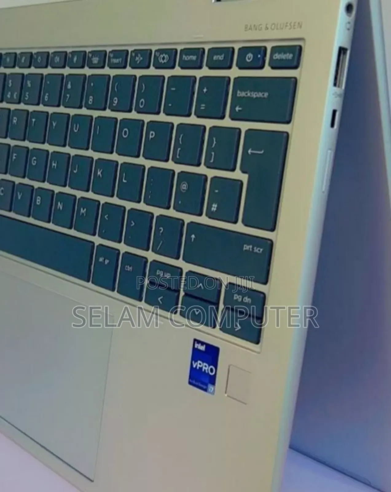 New Laptop HP X360 310 G2 32GB Intel Core I7 SSD 512GB