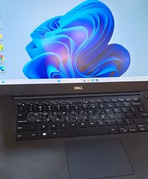 Photo - New Laptop Dell Inspiron 15 4GB Intel Core I7 SSD 1T