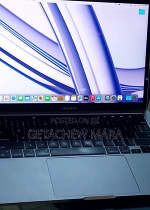 New Laptop Apple MacBook Pro M1 8GB Intel Core I7 SSD 256GB