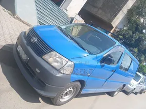 Photo - Toyota HiAce 2008 Blue