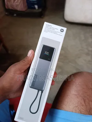 Photo - Xiaomi 165w Power Bank 10000 (Integrated Cable)