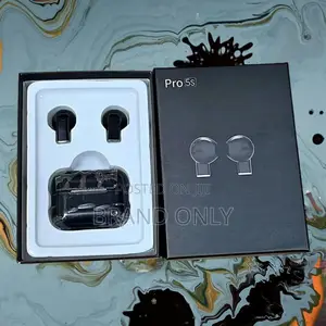 Photo - Pro 5s Clean Voice: The Sound Engineer's Dream