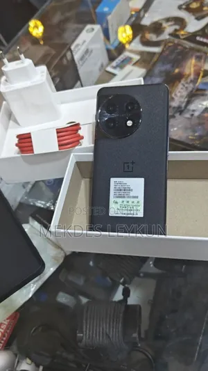 New OnePlus 11 512 GB Black